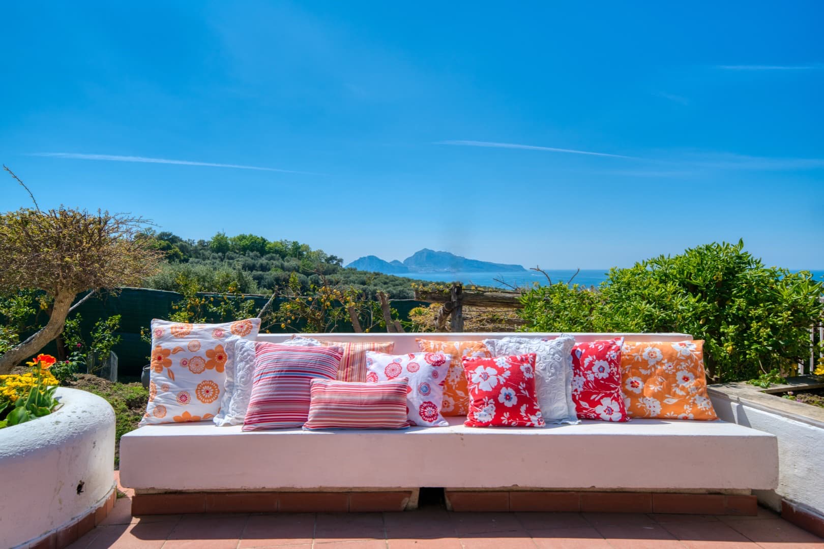 Sofa with Capri sea view