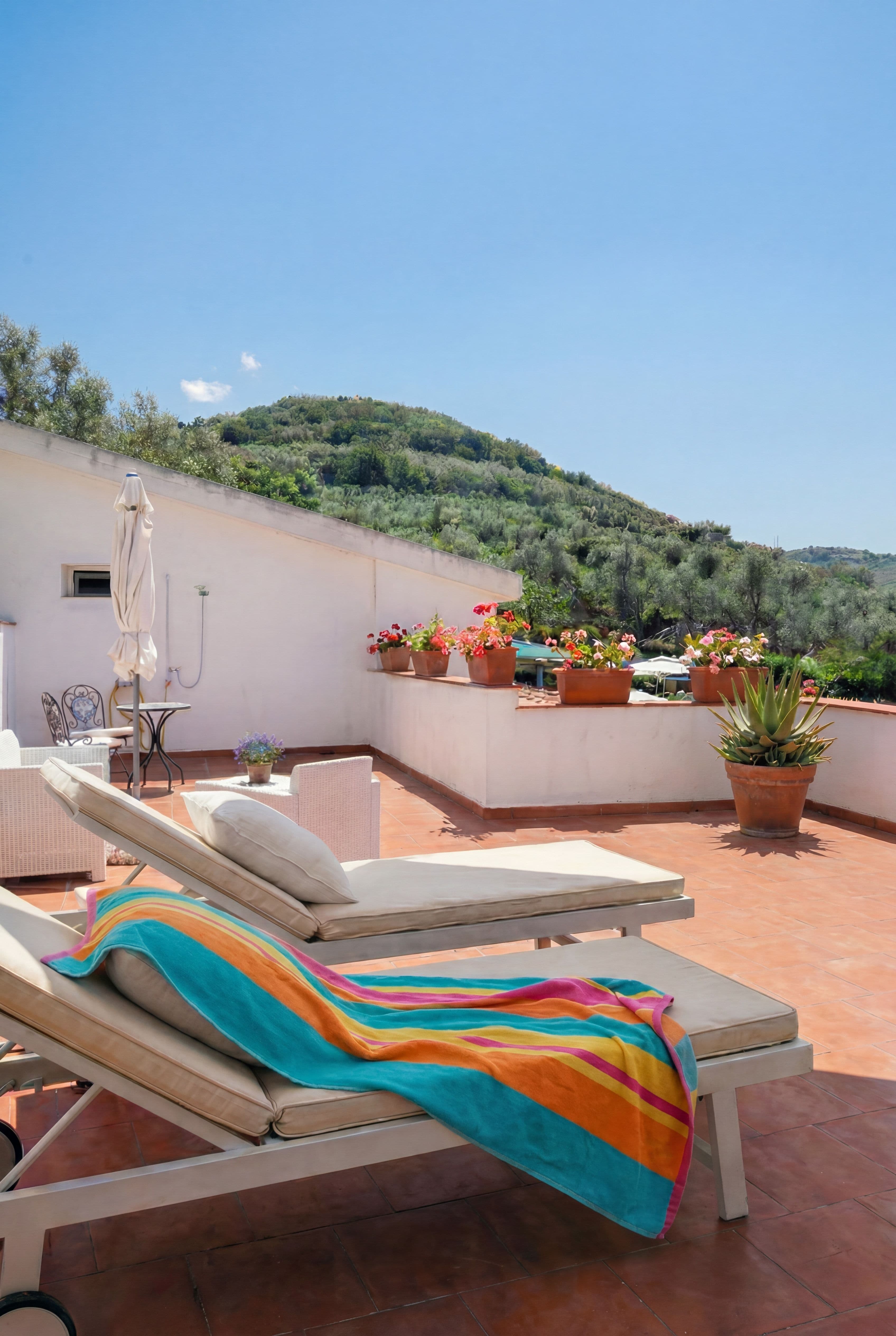Villa Lorelei private terrace room